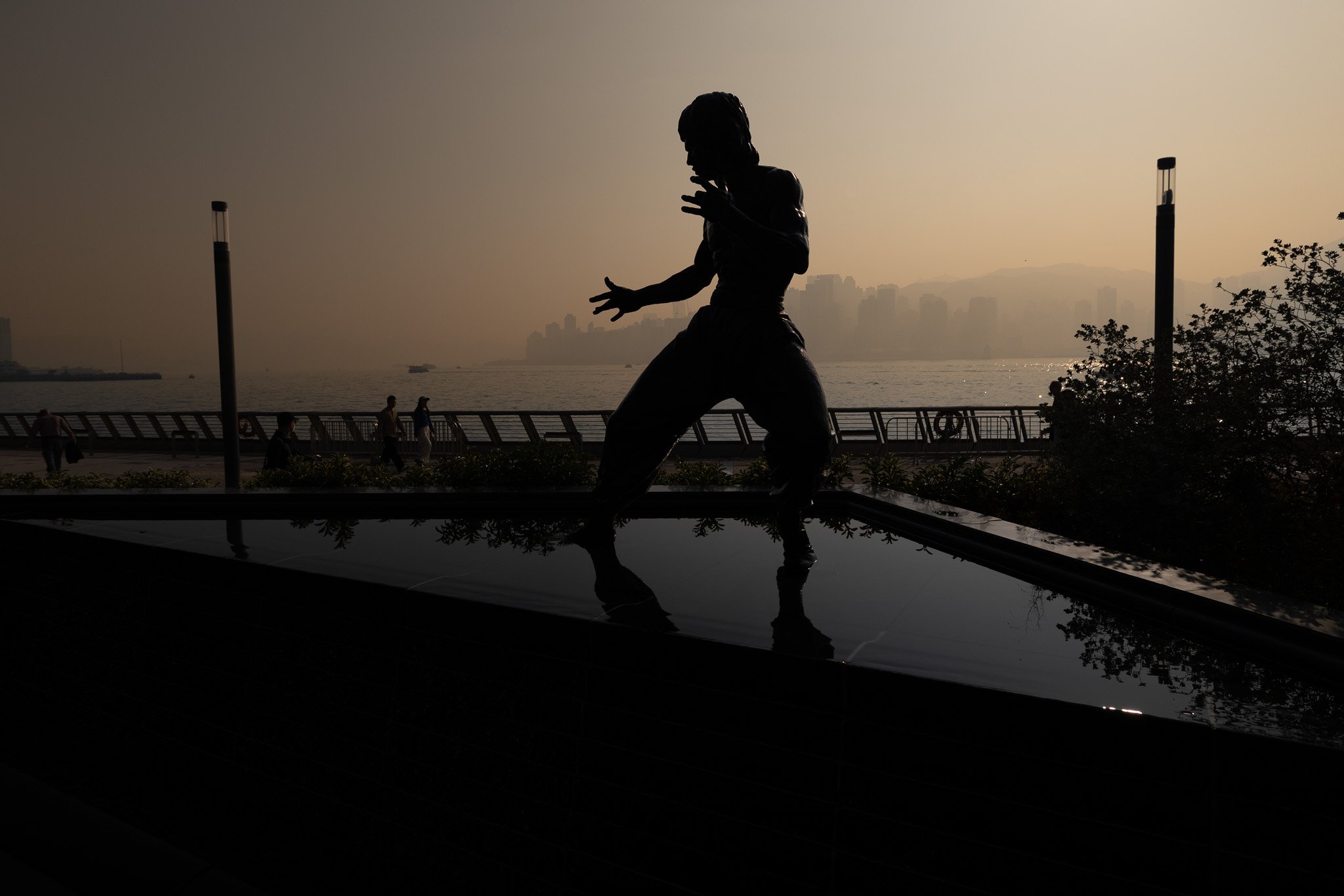 Hong Kong Photography Guide: Best Spots, Skyline & Street Tips